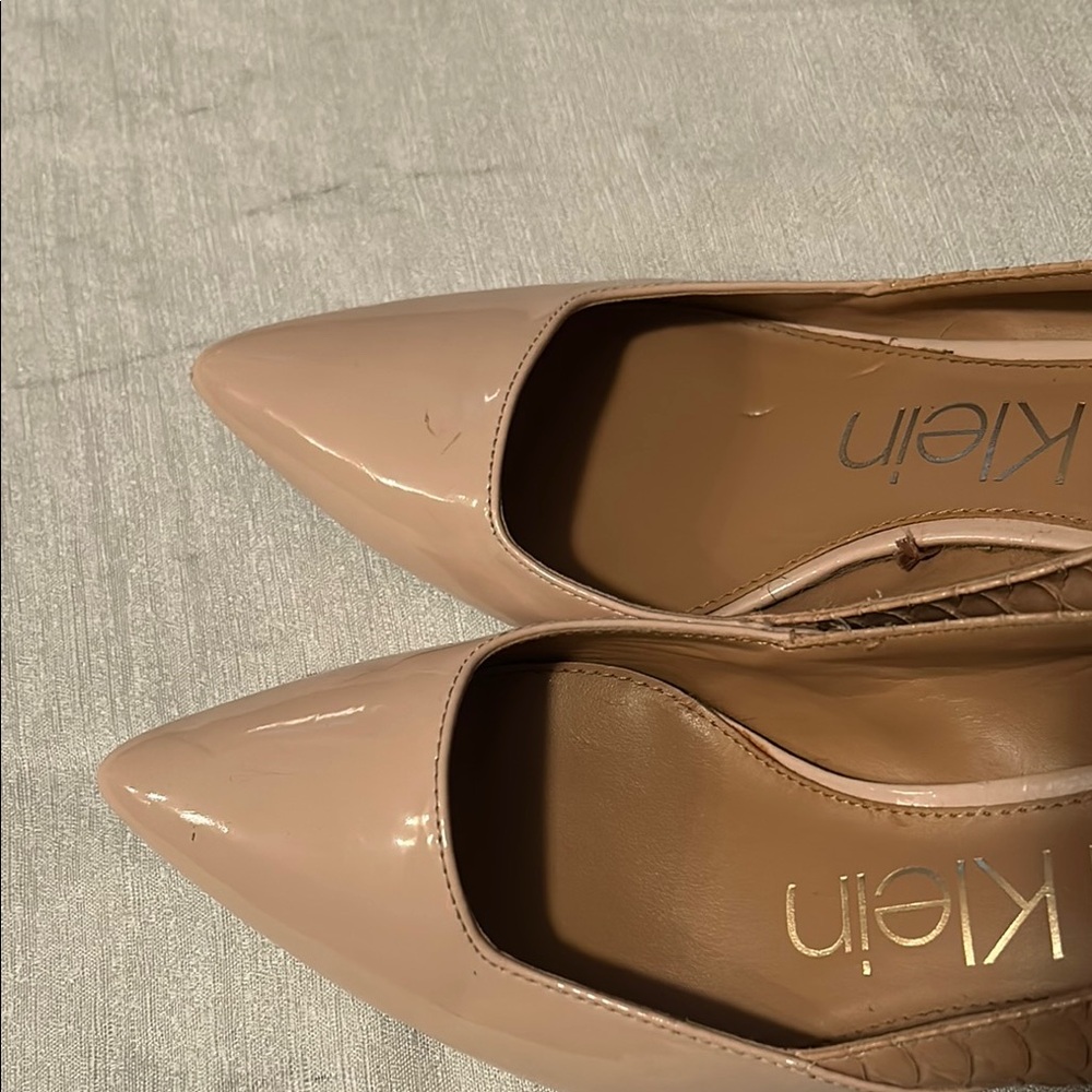 Calvin Klein Women's Nude Crocodile Skin Pumps - Picture 7 of 7